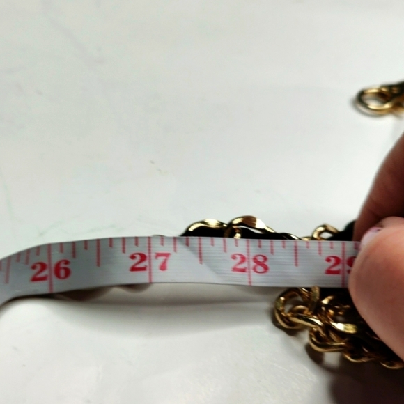 GOLD CHAIN TASSEL BELT